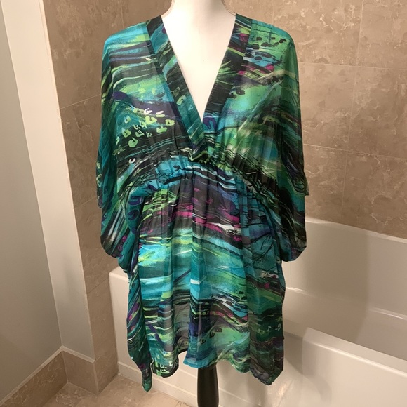 Whimsical Swim Coverup - Picture 4 of 9